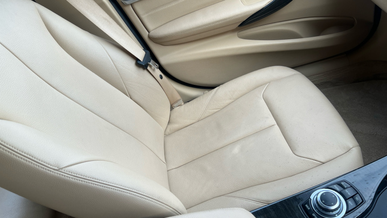 BMW 3 Series 330d xDrive Luxury 4dr Step Auto Diesel Saloon